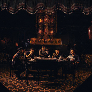 亚洲深喉囗爆HD
